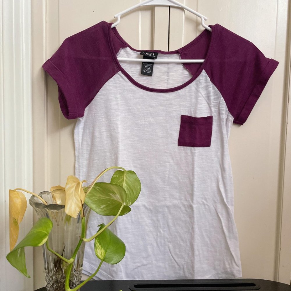 RUE21 Raglan Tee (NWT) - Picture 2 of 5